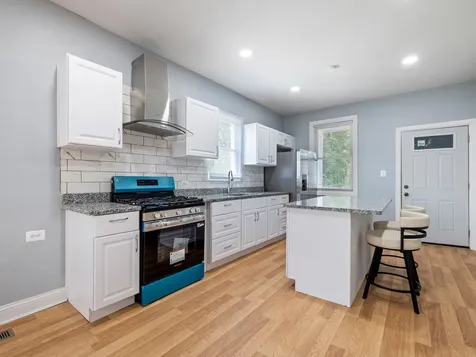 6350 South Wood Street Chicago IL 60636