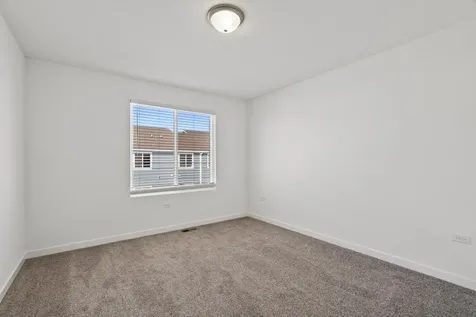 1057 Gillespie Lane Yorkville IL 60560