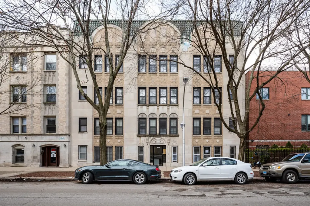 4236 North Kenmore Avenue Chicago IL 60613