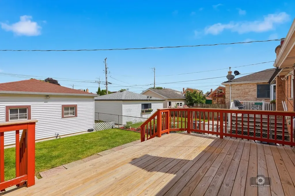 3221 North Pioneer Avenue Chicago IL 60634