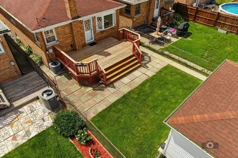 3221 North Pioneer Avenue Chicago IL 60634