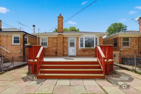 3221 North Pioneer Avenue Chicago IL 60634