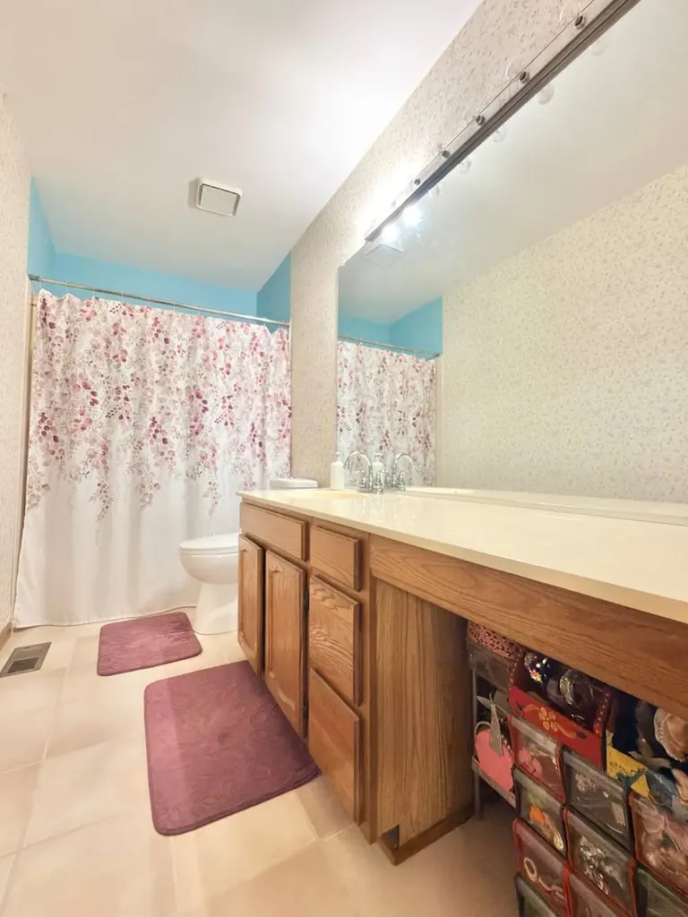 1464 Farington Lane Aurora IL 60504