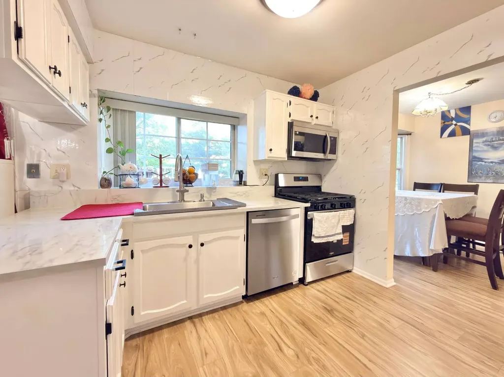 1464 Farington Lane Aurora IL 60504