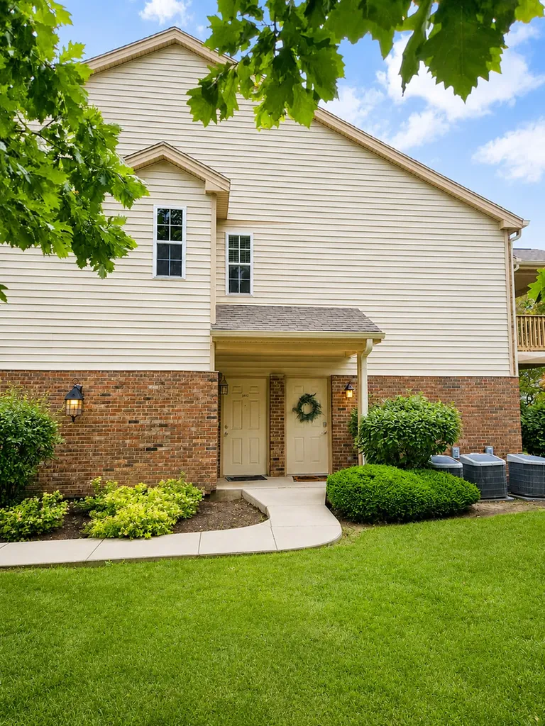 3846 Thornhill Circle Champaign IL 61822