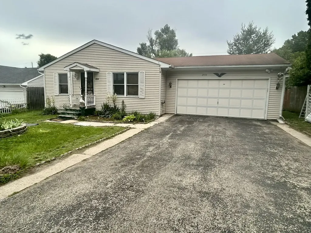 2974 17TH Street Rockford IL 61109