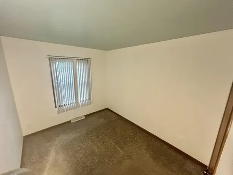 2974 17TH Street Rockford IL 61109