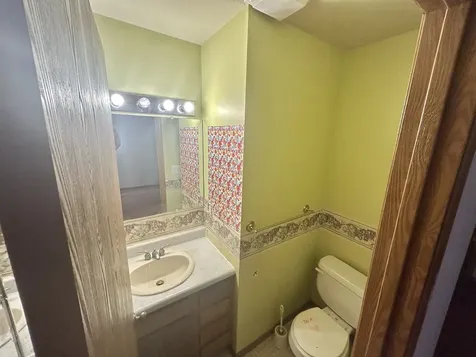 2974 17TH Street Rockford IL 61109