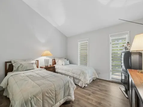 25521 West Blakely Parkway Wauconda IL 60084