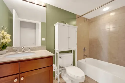 1070 West 15th Street Chicago IL 60608