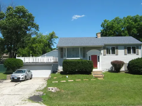 1007 Prairie Lawn Road Glenview IL 60025