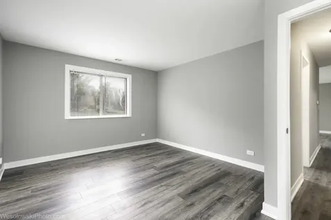 11 Oak Creek Drive Buffalo Grove IL 60089