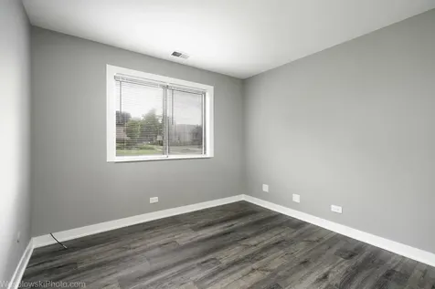 11 Oak Creek Drive Buffalo Grove IL 60089
