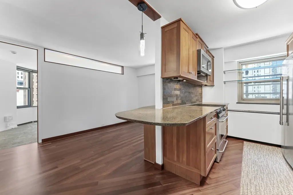 535 North Michigan Avenue Chicago IL 60611
