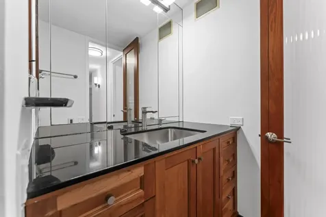 535 North Michigan Avenue Chicago IL 60611