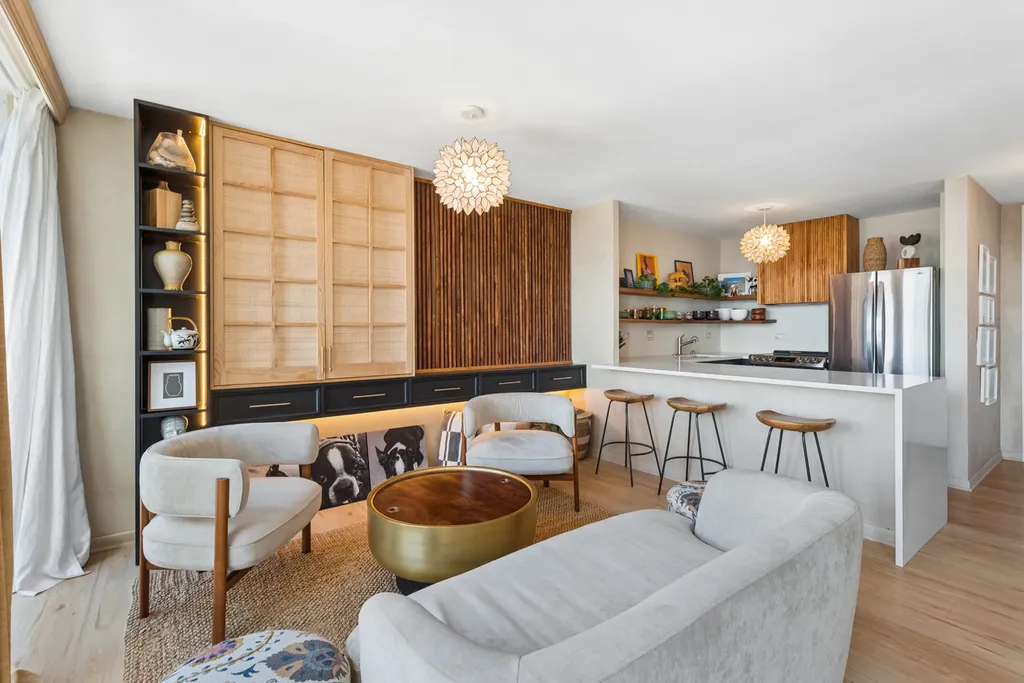 111 East Chestnut Street Chicago IL 60611