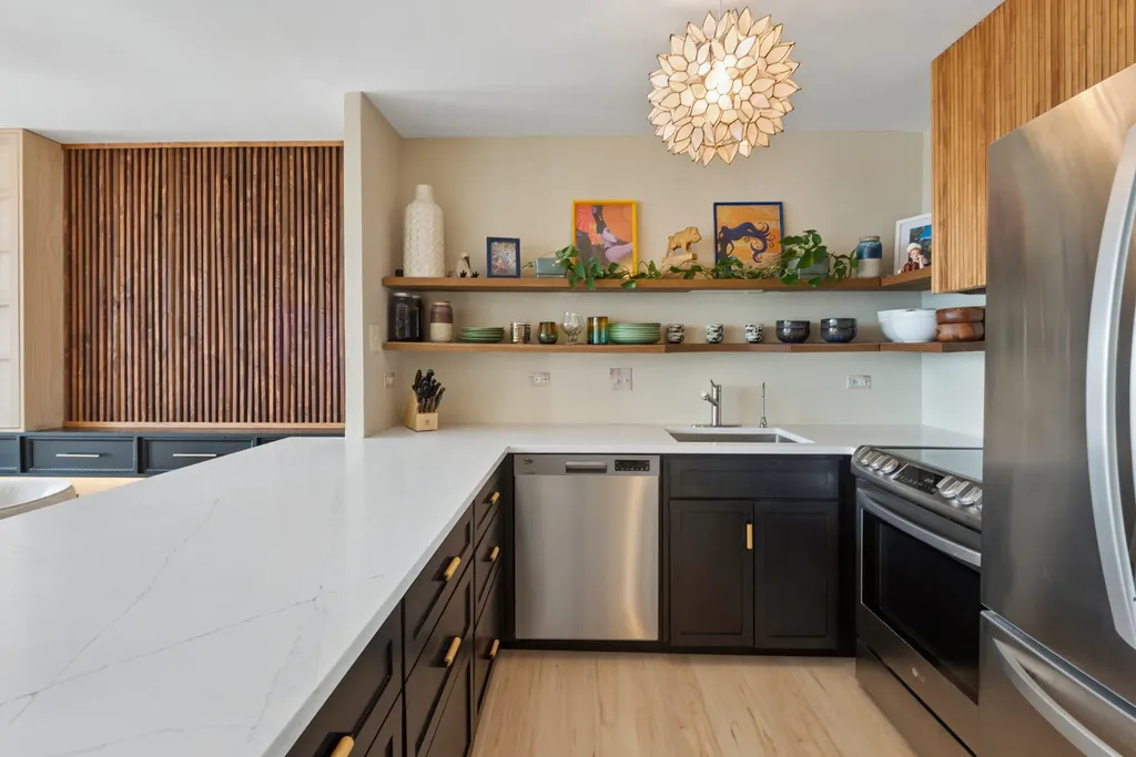 111 East Chestnut Street Chicago IL 60611