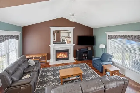 46 Conway Circle Bloomington IL 61704