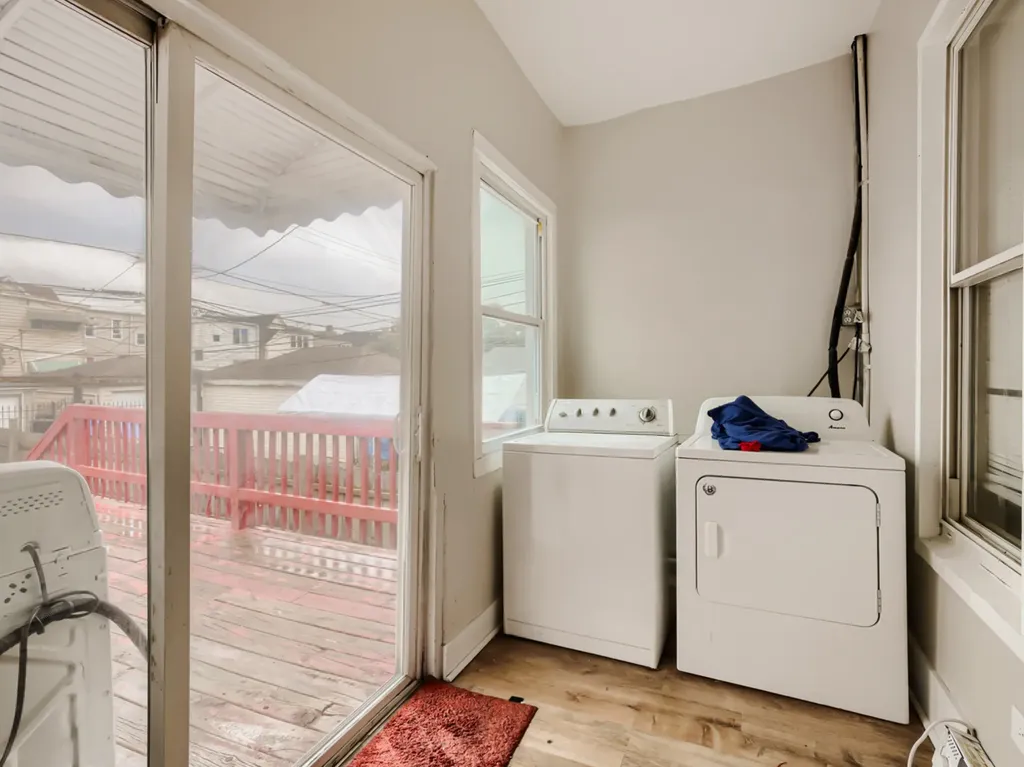 1841 North Keystone Avenue Chicago IL 60639