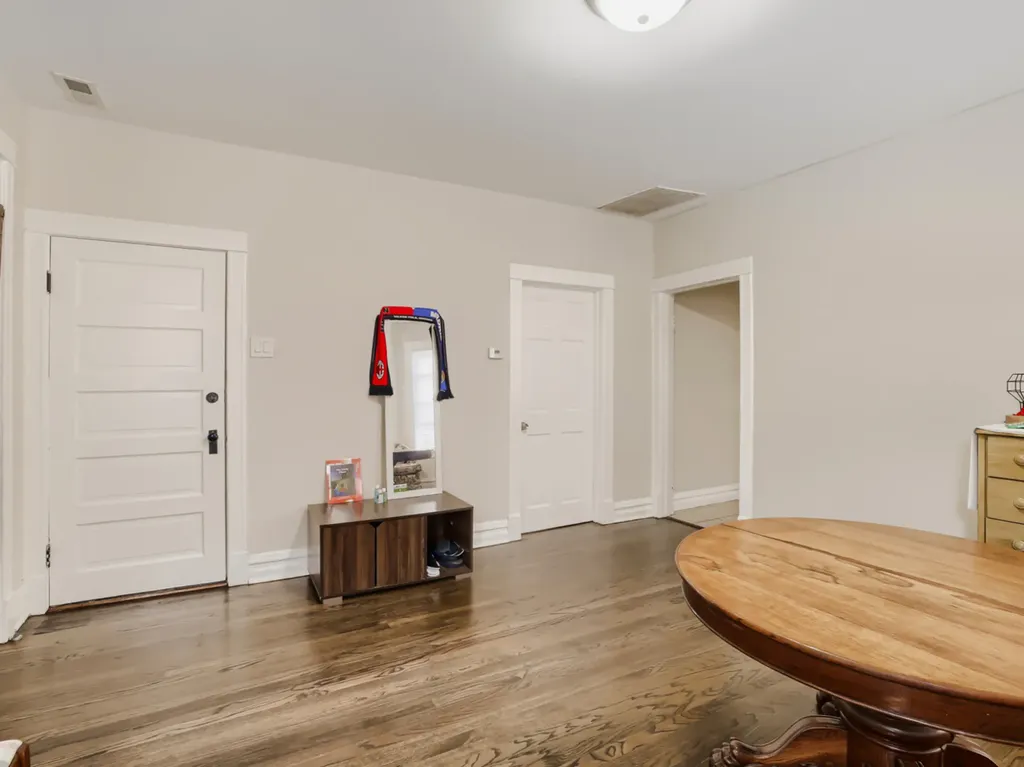 1841 North Keystone Avenue Chicago IL 60639