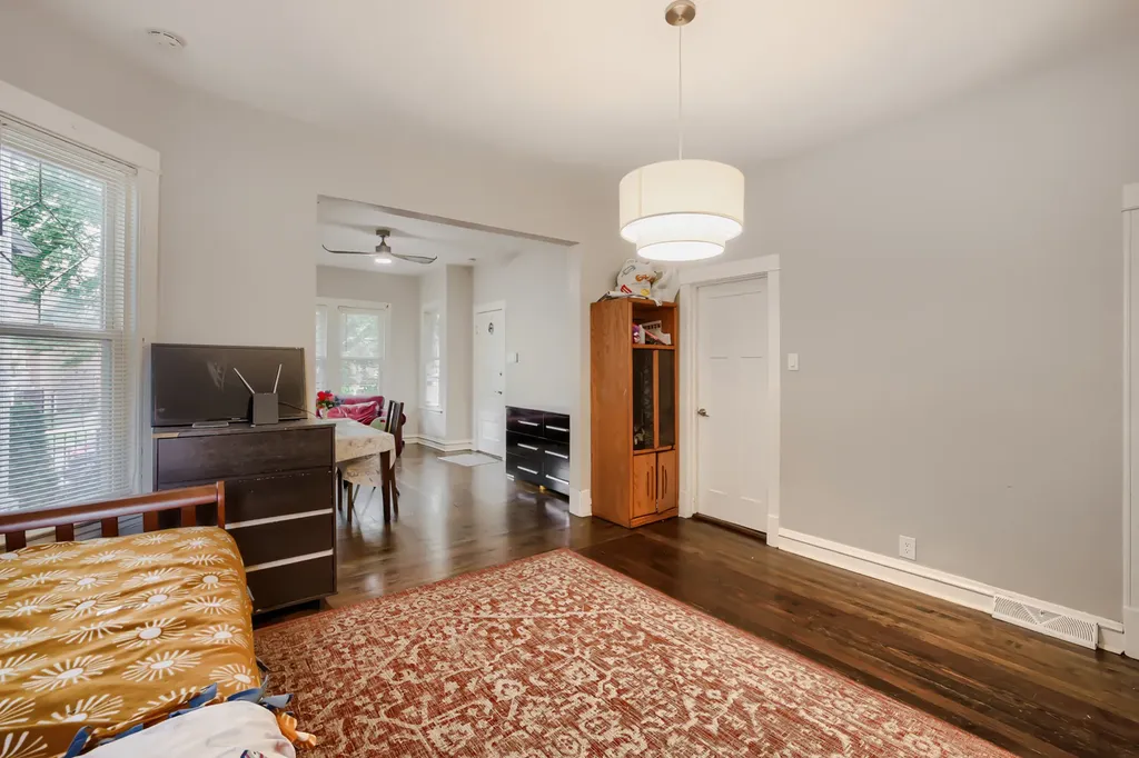 1841 North Keystone Avenue Chicago IL 60639