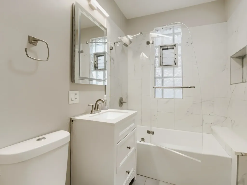 1841 North Keystone Avenue Chicago IL 60639