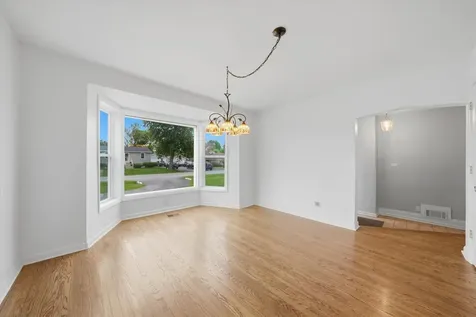 6830 West 112th Place Worth IL 60482