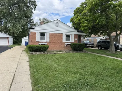 2709 Calwagner Street Franklin Park IL 60131