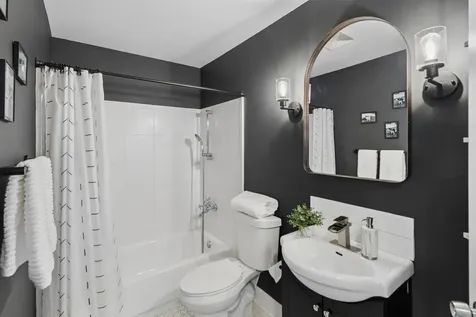 2249 North Enlund Drive Palatine IL 60074