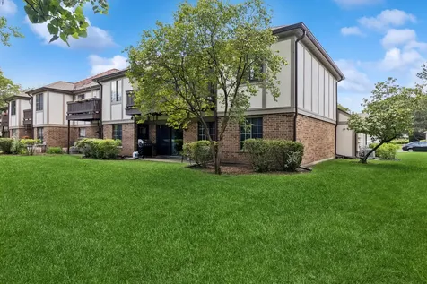 2249 North Enlund Drive Palatine IL 60074