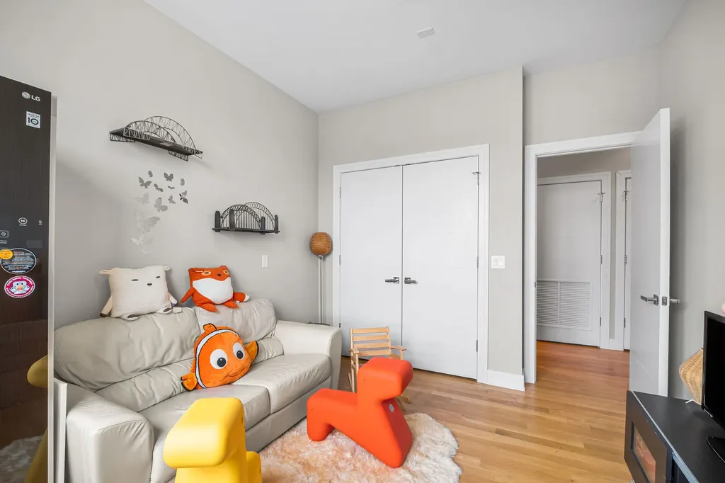 1317 North Larrabee Street Chicago IL 60610