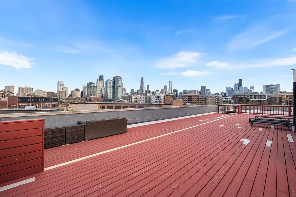 1317 North Larrabee Street Chicago IL 60610
