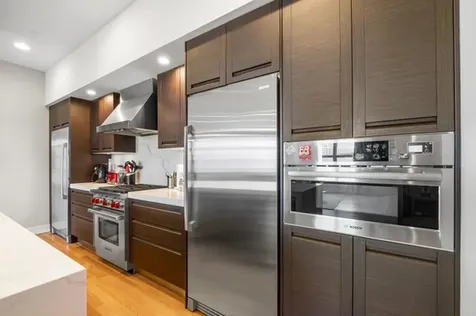 1317 North Larrabee Street Chicago IL 60610