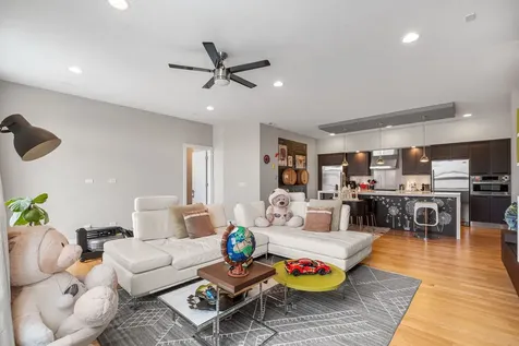 1317 North Larrabee Street Chicago IL 60610