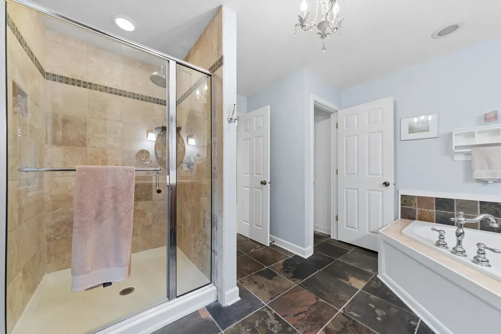 770 Highland Avenue Glen Ellyn IL 60137
