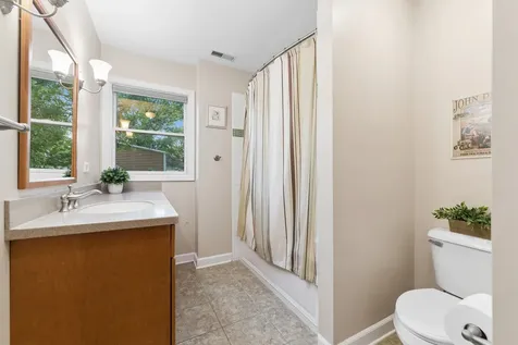 770 Highland Avenue Glen Ellyn IL 60137