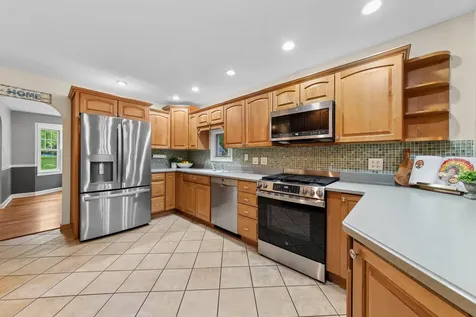 770 Highland Avenue Glen Ellyn IL 60137