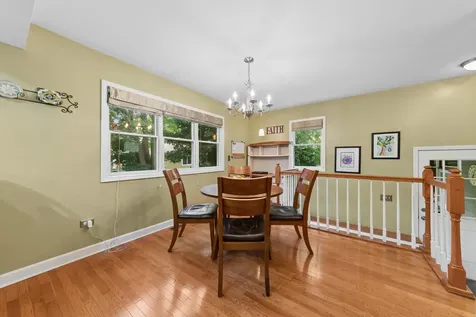 770 Highland Avenue Glen Ellyn IL 60137