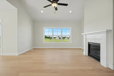 19 Meadow Drive Monticello IL 61856