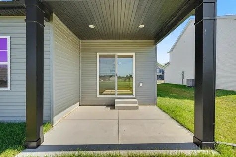 19 Meadow Drive Monticello IL 61856