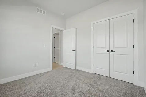 19 Meadow Drive Monticello IL 61856