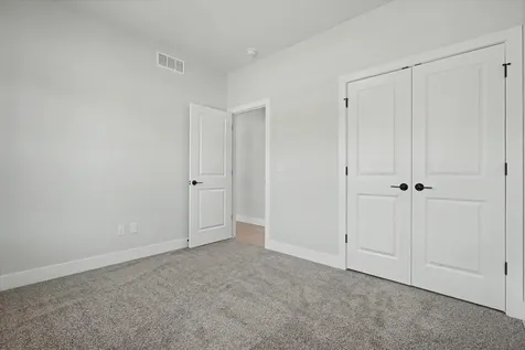 19 Meadow Drive Monticello IL 61856