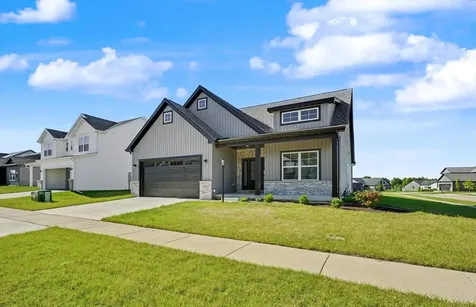 19 Meadow Drive Monticello IL 61856