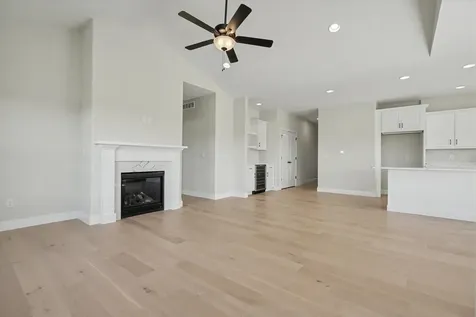 19 Meadow Drive Monticello IL 61856