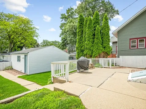 1239 West Lincoln Boulevard Freeport IL 61032