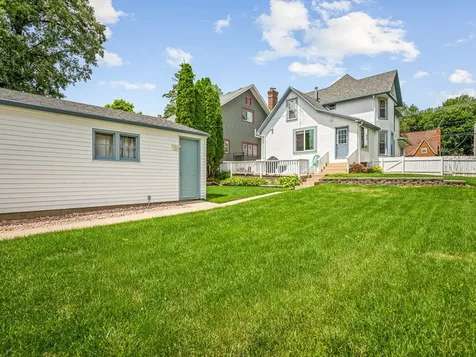 1239 West Lincoln Boulevard Freeport IL 61032