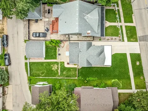 1239 West Lincoln Boulevard Freeport IL 61032