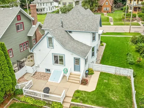 1239 West Lincoln Boulevard Freeport IL 61032