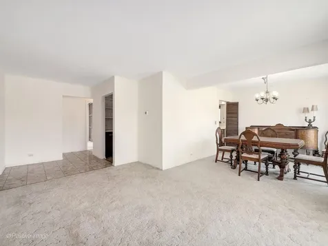 10809 Claridge Avenue Westchester IL 60154