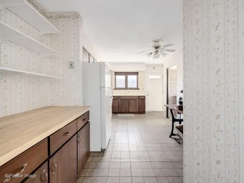 10809 Claridge Avenue Westchester IL 60154